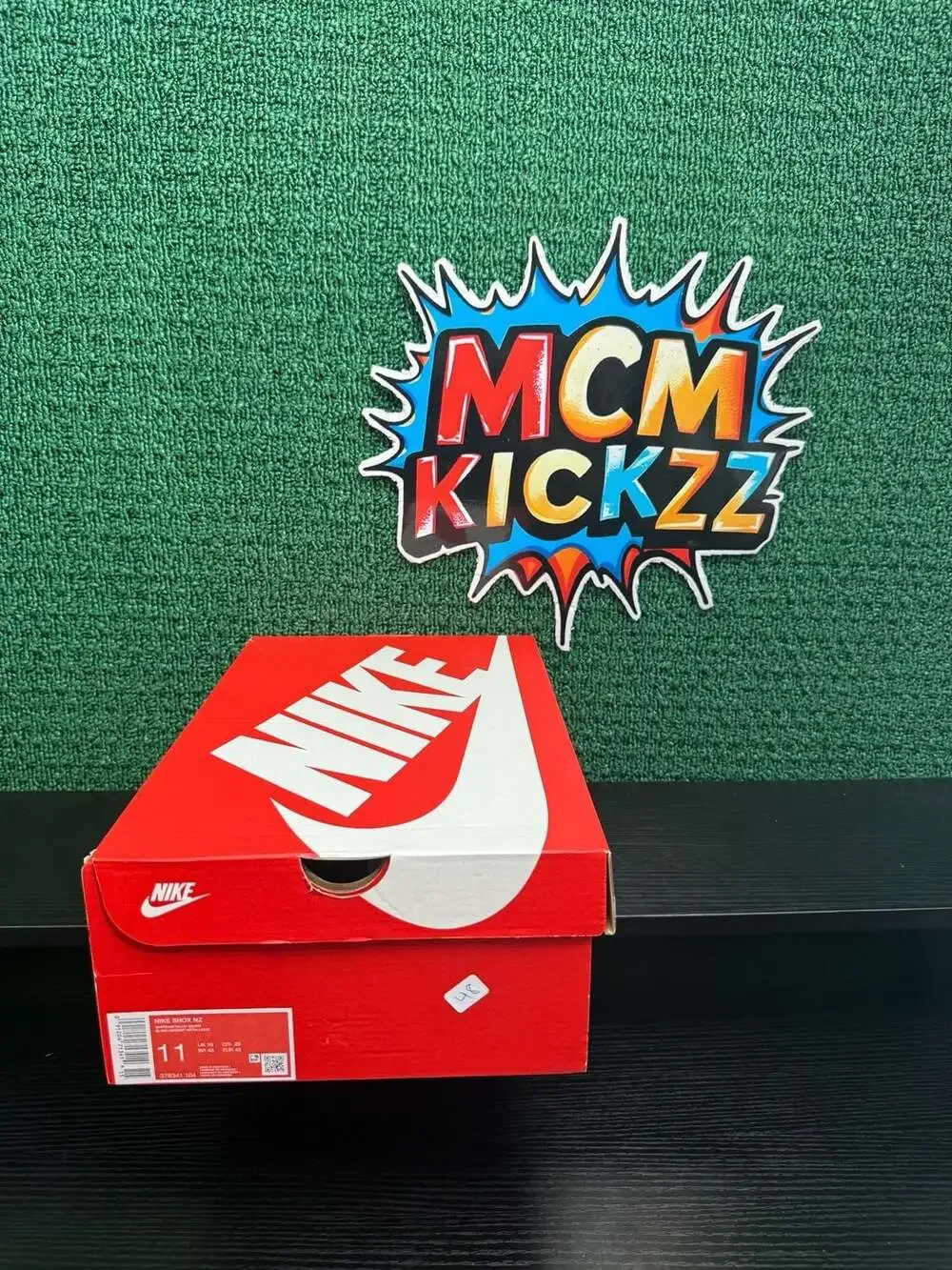 Nike Shox NZ White/Metallic Silver/Red Men’s Size 11 Brand New